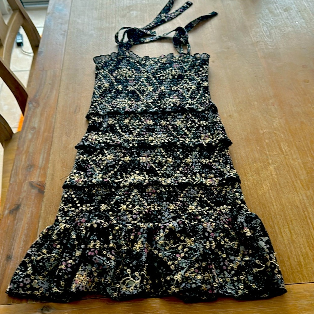KATIEJ GIRLS' EVAN SMOCKED RUFFLE DRESS, black with flowers, size L